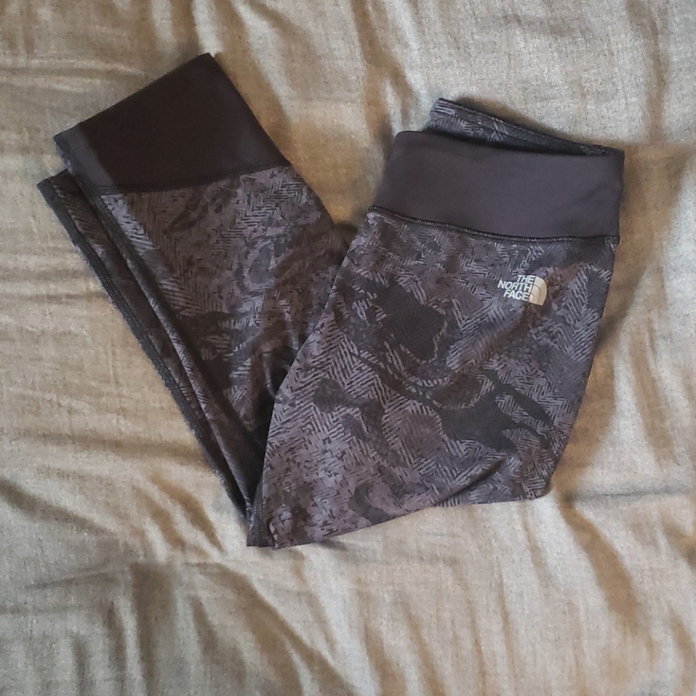 🟢2/$35🟢 NWOT The North Face 3/4 tights